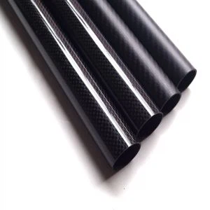 Вогнегасник з вуглецевим волокном для літака